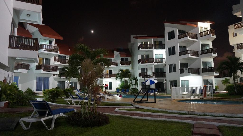 Las Perlas Condos Cancun Luaran gambar