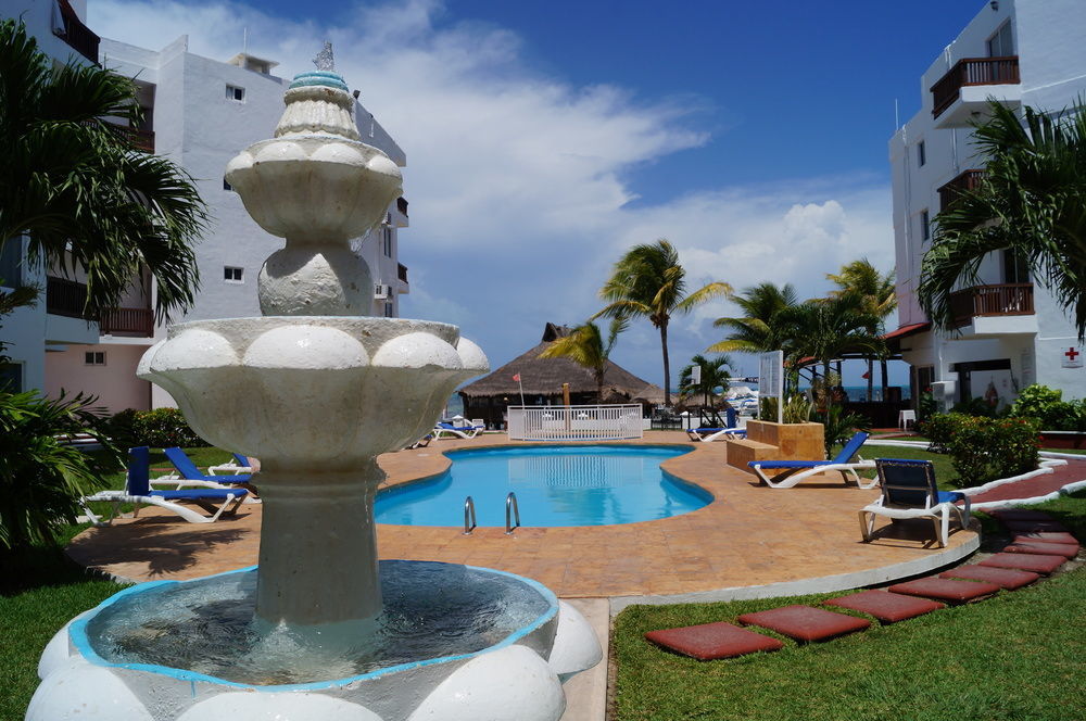 Las Perlas Condos Cancun Luaran gambar
